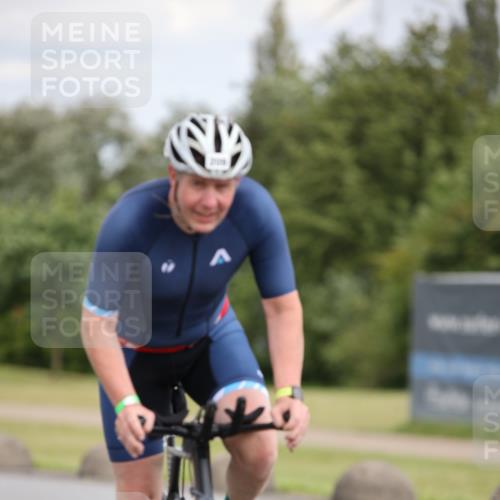 16.06.2024 - 26. Vierlanden-Triathlon Jannik Wohlers http://msf.ph/oto/6278905 16.06.2024 11:20:33 Radfahren 25, 203, 209, 628 meine-sportfotos.de