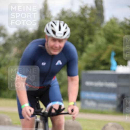 16.06.2024 - 26. Vierlanden-Triathlon Jannik Wohlers http://msf.ph/oto/6278933 16.06.2024 11:20:33 Radfahren 25, 203, 209, 628 meine-sportfotos.de