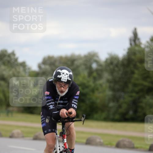 16.06.2024 - 26. Vierlanden-Triathlon Jannik Wohlers http://msf.ph/oto/6278987 16.06.2024 11:20:46 Radfahren 45, 210, 386, 429 meine-sportfotos.de