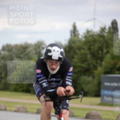 16.06.2024 - 26. Vierlanden-Triathlon Jannik Wohlers http://msf.ph/oto/6279270 16.06.2024 11:20:47 Radfahren 45, 54, 210, 386, 429 meine-sportfotos.de