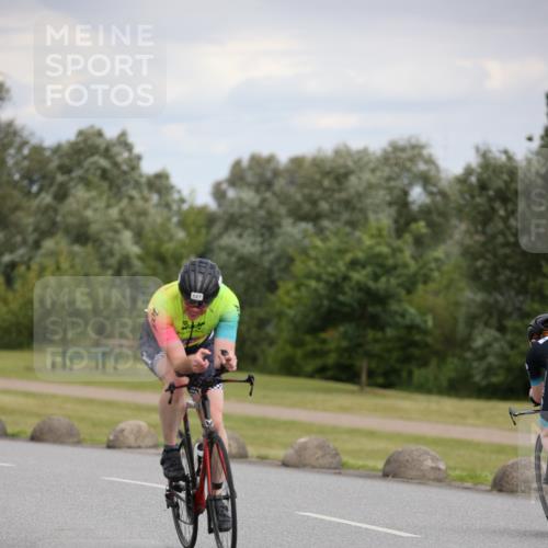 16.06.2024 - 26. Vierlanden-Triathlon Jannik Wohlers http://msf.ph/oto/6279346 16.06.2024 11:20:57 Radfahren 54, 127, 449, 454, 635 meine-sportfotos.de