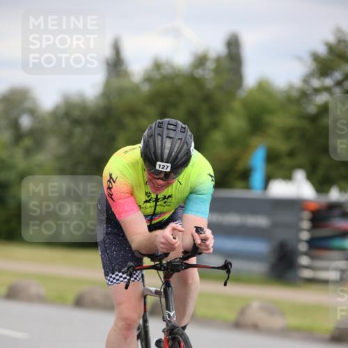 16.06.2024 - 26. Vierlanden-Triathlon Jannik Wohlers http://msf.ph/oto/6279551 16.06.2024 11:20:58 Radfahren 127, 449, 454, 635 meine-sportfotos.de