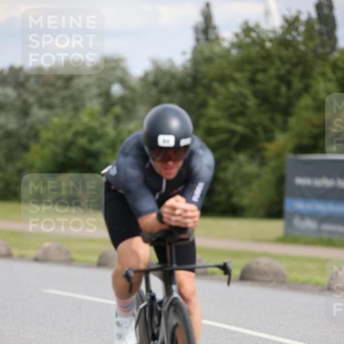 16.06.2024 - 26. Vierlanden-Triathlon Jannik Wohlers http://msf.ph/oto/6280077 16.06.2024 11:21:09 Radfahren 31, 84, 377, 399 meine-sportfotos.de