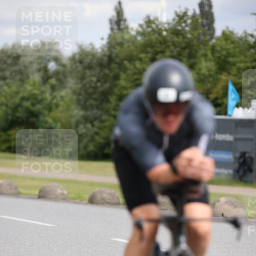 16.06.2024 - 26. Vierlanden-Triathlon Jannik Wohlers http://msf.ph/oto/6280096 16.06.2024 11:21:09 Radfahren 31, 84, 377, 399 meine-sportfotos.de
