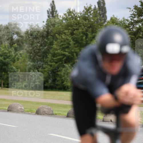 16.06.2024 - 26. Vierlanden-Triathlon Jannik Wohlers http://msf.ph/oto/6280106 16.06.2024 11:21:10 Radfahren 31, 84, 377, 399, 473 meine-sportfotos.de