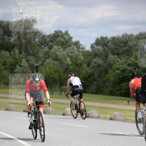 16.06.2024 - 26. Vierlanden-Triathlon Jannik Wohlers http://msf.ph/oto/6280448 16.06.2024 11:21:15 Radfahren 31, 65, 84, 119, 151, 183, 473 meine-sportfotos.de