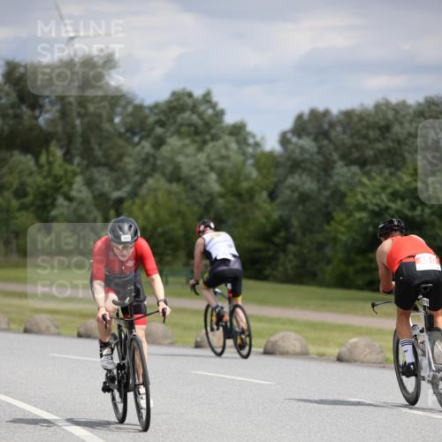 16.06.2024 - 26. Vierlanden-Triathlon Jannik Wohlers http://msf.ph/oto/6280458 16.06.2024 11:21:15 Radfahren 31, 65, 84, 119, 151, 183, 473 meine-sportfotos.de