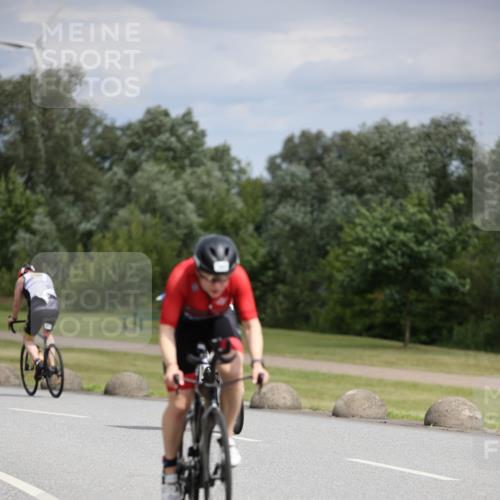 16.06.2024 - 26. Vierlanden-Triathlon Jannik Wohlers http://msf.ph/oto/6280496 16.06.2024 11:21:16 Radfahren 31, 65, 83, 84, 119, 151, 171, 183, 473 meine-sportfotos.de