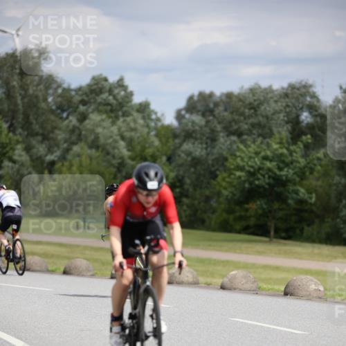 16.06.2024 - 26. Vierlanden-Triathlon Jannik Wohlers http://msf.ph/oto/6280514 16.06.2024 11:21:16 Radfahren 31, 65, 83, 84, 119, 151, 171, 183, 473 meine-sportfotos.de