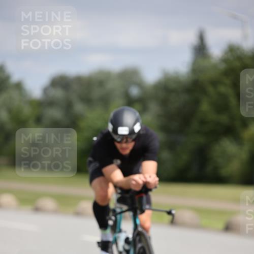 16.06.2024 - 26. Vierlanden-Triathlon Jannik Wohlers http://msf.ph/oto/6280628 16.06.2024 11:21:20 Radfahren 65, 79, 83, 119, 151, 171, 183, 473, 1278 meine-sportfotos.de
