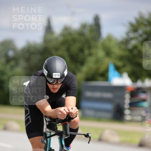 16.06.2024 - 26. Vierlanden-Triathlon Jannik Wohlers http://msf.ph/oto/6280663 16.06.2024 11:21:20 Radfahren 65, 79, 83, 119, 151, 171, 183, 473, 1278 meine-sportfotos.de