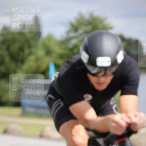 16.06.2024 - 26. Vierlanden-Triathlon Jannik Wohlers http://msf.ph/oto/6280731 16.06.2024 11:21:21 Radfahren 65, 79, 83, 119, 151, 171, 183, 1278 meine-sportfotos.de