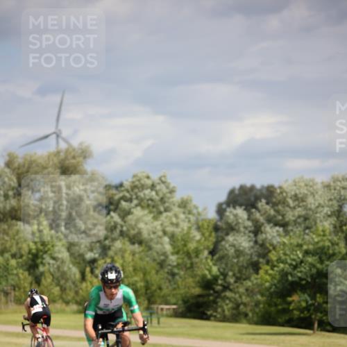 16.06.2024 - 26. Vierlanden-Triathlon Jannik Wohlers http://msf.ph/oto/6280741 16.06.2024 11:21:49 Radfahren 27, 47, 106, 207 meine-sportfotos.de
