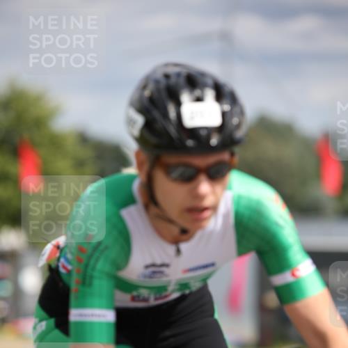 16.06.2024 - 26. Vierlanden-Triathlon Jannik Wohlers http://msf.ph/oto/6281408 16.06.2024 11:21:52 Radfahren 27, 47, 98, 106, 207, 398 meine-sportfotos.de