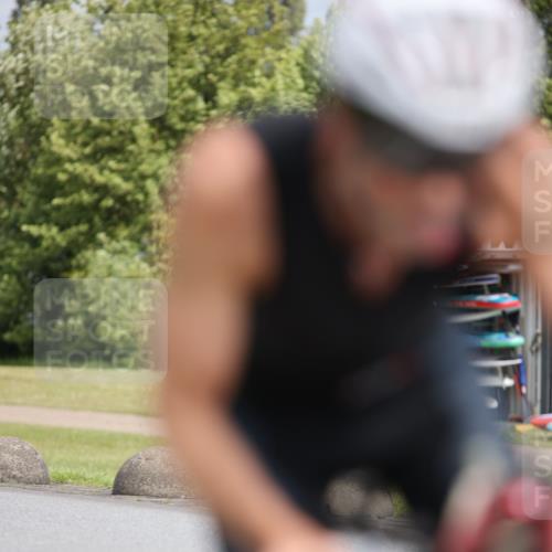 16.06.2024 - 26. Vierlanden-Triathlon Jannik Wohlers http://msf.ph/oto/6281599 16.06.2024 11:22:05 Radfahren 30, 94, 108, 360, 403, 1279 meine-sportfotos.de