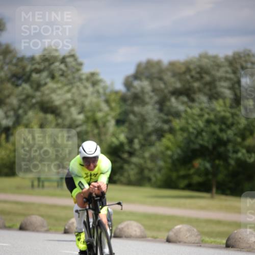 16.06.2024 - 26. Vierlanden-Triathlon Jannik Wohlers http://msf.ph/oto/6282461 16.06.2024 11:23:56 Radfahren 54, 82, 135, 581, 627 meine-sportfotos.de