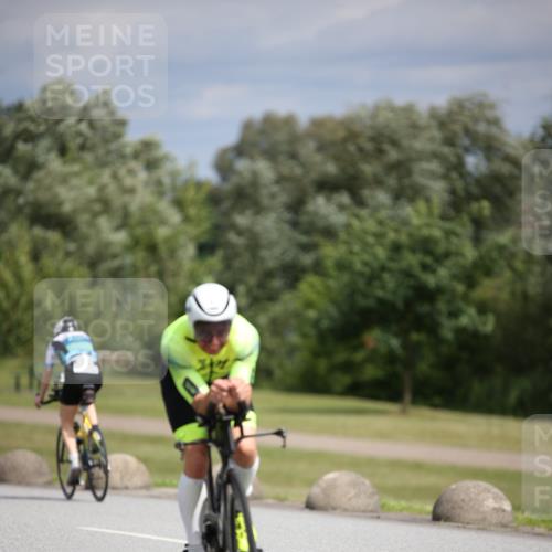 16.06.2024 - 26. Vierlanden-Triathlon Jannik Wohlers http://msf.ph/oto/6282473 16.06.2024 11:23:56 Radfahren 54, 82, 135, 581, 627 meine-sportfotos.de