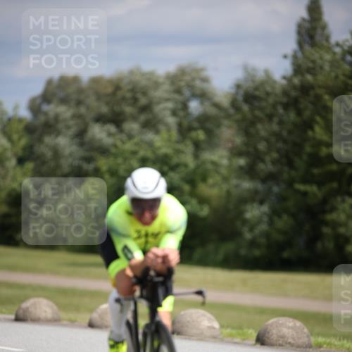 16.06.2024 - 26. Vierlanden-Triathlon Jannik Wohlers http://msf.ph/oto/6282502 16.06.2024 11:23:56 Radfahren 54, 82, 135, 581, 627 meine-sportfotos.de