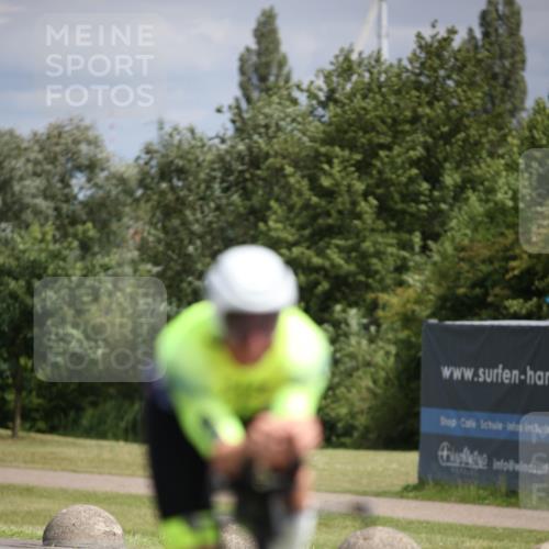16.06.2024 - 26. Vierlanden-Triathlon Jannik Wohlers http://msf.ph/oto/6282546 16.06.2024 11:23:57 Radfahren 54, 82, 135, 581, 627 meine-sportfotos.de