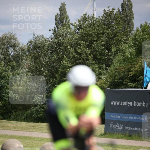 16.06.2024 - 26. Vierlanden-Triathlon Jannik Wohlers http://msf.ph/oto/6282564 16.06.2024 11:23:57 Radfahren 54, 82, 135, 581, 627 meine-sportfotos.de