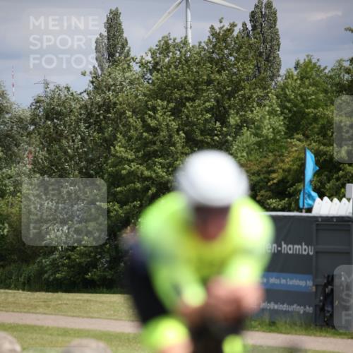 16.06.2024 - 26. Vierlanden-Triathlon Jannik Wohlers http://msf.ph/oto/6282582 16.06.2024 11:23:57 Radfahren 54, 82, 135, 581, 627 meine-sportfotos.de