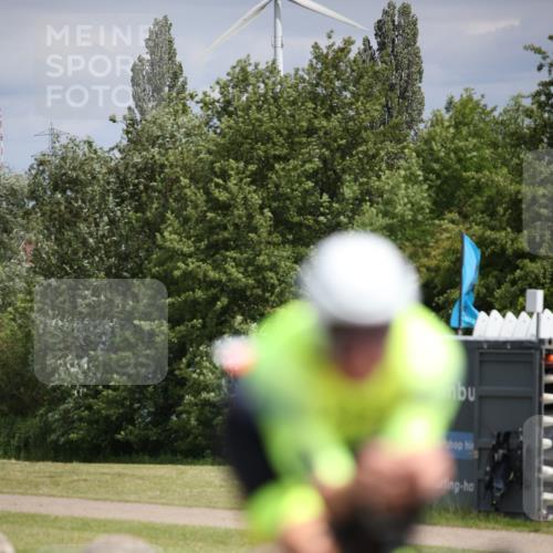 16.06.2024 - 26. Vierlanden-Triathlon Jannik Wohlers http://msf.ph/oto/6282591 16.06.2024 11:23:57 Radfahren 54, 82, 135, 581, 627 meine-sportfotos.de