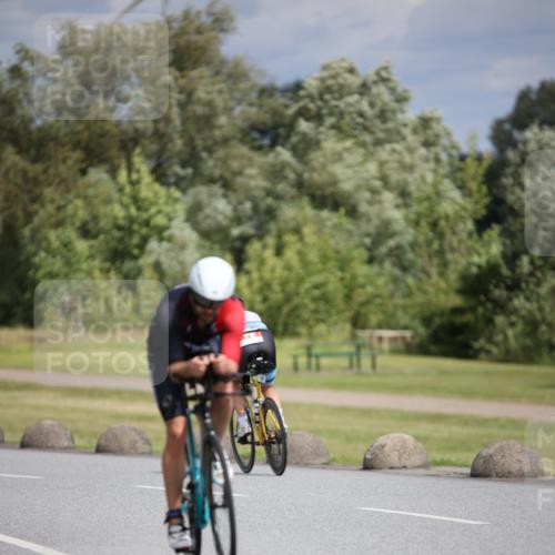 16.06.2024 - 26. Vierlanden-Triathlon Jannik Wohlers http://msf.ph/oto/6282648 16.06.2024 11:24:24 Radfahren 26, 30, 65, 79, 127, 171, 209, 210, 541 meine-sportfotos.de