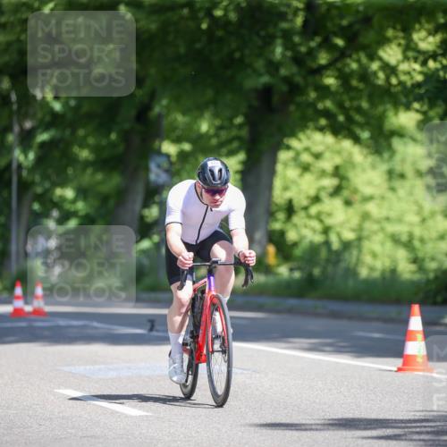16.06.2024 - 7 Türme Triathlon Fuchs,  Jonas http://msf.ph/oto/6282717 16.06.2024 10:48:04 Radfahren 122 meine-sportfotos.de