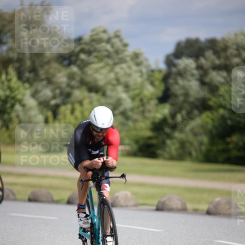 16.06.2024 - 26. Vierlanden-Triathlon Jannik Wohlers http://msf.ph/oto/6282813 16.06.2024 11:24:24 Radfahren 26, 30, 65, 79, 127, 171, 209, 210, 541 meine-sportfotos.de