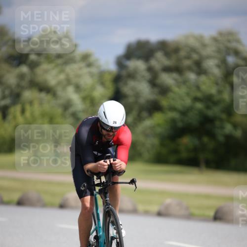 16.06.2024 - 26. Vierlanden-Triathlon Jannik Wohlers http://msf.ph/oto/6282852 16.06.2024 11:24:25 Radfahren 26, 30, 32, 65, 79, 127, 171, 209, 210, 621 meine-sportfotos.de