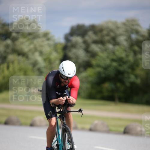 16.06.2024 - 26. Vierlanden-Triathlon Jannik Wohlers http://msf.ph/oto/6282855 16.06.2024 11:24:25 Radfahren 26, 30, 32, 65, 79, 127, 171, 209, 210, 621 meine-sportfotos.de