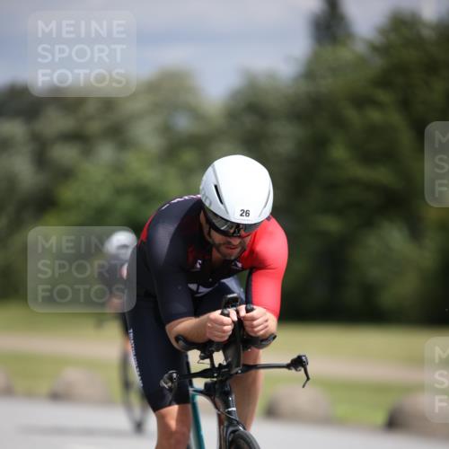 16.06.2024 - 26. Vierlanden-Triathlon Jannik Wohlers http://msf.ph/oto/6283085 16.06.2024 11:24:25 Radfahren 26, 30, 32, 65, 79, 127, 171, 209, 210, 621 meine-sportfotos.de