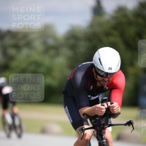 16.06.2024 - 26. Vierlanden-Triathlon Jannik Wohlers http://msf.ph/oto/6283102 16.06.2024 11:24:26 Radfahren 26, 30, 32, 79, 127, 209, 210, 621 meine-sportfotos.de