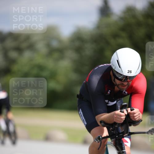 16.06.2024 - 26. Vierlanden-Triathlon Jannik Wohlers http://msf.ph/oto/6283105 16.06.2024 11:24:26 Radfahren 26, 30, 32, 79, 127, 209, 210, 621 meine-sportfotos.de