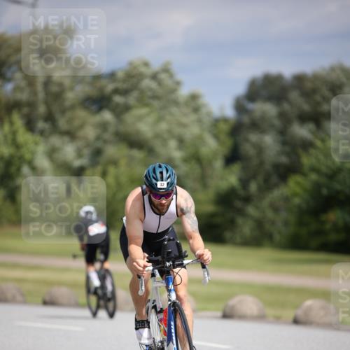 16.06.2024 - 26. Vierlanden-Triathlon Jannik Wohlers http://msf.ph/oto/6283148 16.06.2024 11:24:26 Radfahren 26, 30, 32, 79, 127, 209, 210, 621 meine-sportfotos.de