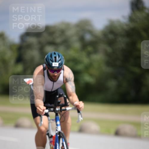 16.06.2024 - 26. Vierlanden-Triathlon Jannik Wohlers http://msf.ph/oto/6283270 16.06.2024 11:24:27 Radfahren 26, 30, 32, 79, 127, 209, 210, 621, 1278 meine-sportfotos.de