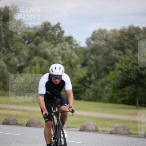 16.06.2024 - 26. Vierlanden-Triathlon Jannik Wohlers http://msf.ph/oto/6283453 16.06.2024 11:24:58 Radfahren 102 meine-sportfotos.de