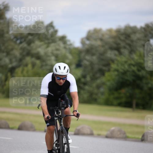 16.06.2024 - 26. Vierlanden-Triathlon Jannik Wohlers http://msf.ph/oto/6283460 16.06.2024 11:24:58 Radfahren 102 meine-sportfotos.de