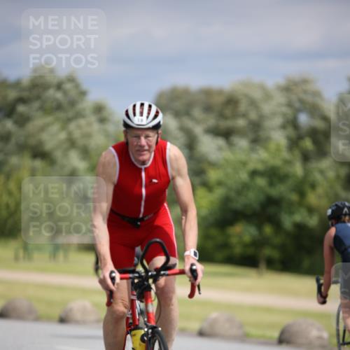 16.06.2024 - 26. Vierlanden-Triathlon Jannik Wohlers http://msf.ph/oto/6283707 16.06.2024 11:25:42 Radfahren 19, 568, 591, 604, 629 meine-sportfotos.de
