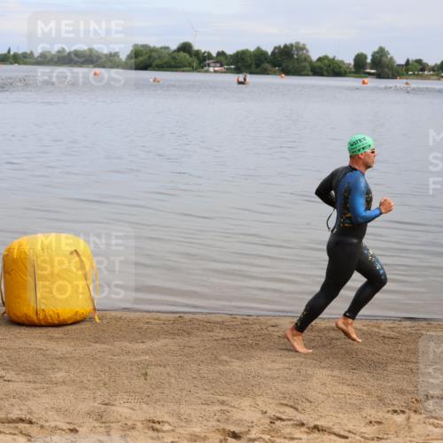 16.06.2024 - 26. Vierlanden-Triathlon Strokosch-Dieckow http://msf.ph/oto/6283710 16.06.2024 09:07:56 Schwimmen  meine-sportfotos.de