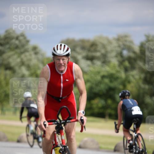 16.06.2024 - 26. Vierlanden-Triathlon Jannik Wohlers http://msf.ph/oto/6283711 16.06.2024 11:25:42 Radfahren 19, 568, 591, 604, 629 meine-sportfotos.de