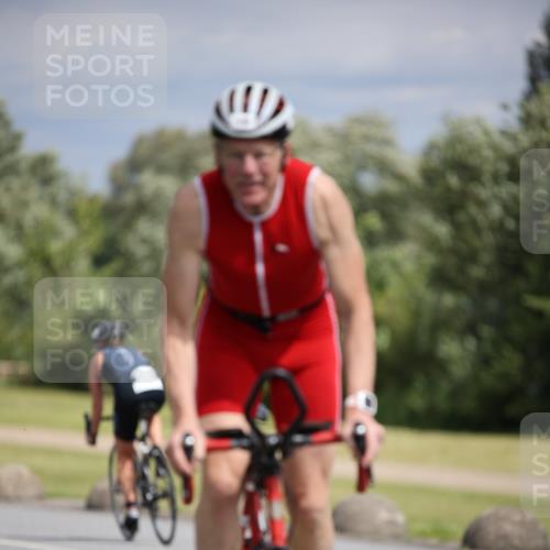 16.06.2024 - 26. Vierlanden-Triathlon Jannik Wohlers http://msf.ph/oto/6283734 16.06.2024 11:25:43 Radfahren 19, 568, 591, 604, 629 meine-sportfotos.de