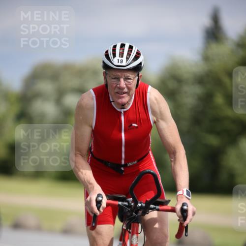 16.06.2024 - 26. Vierlanden-Triathlon Jannik Wohlers http://msf.ph/oto/6283746 16.06.2024 11:25:43 Radfahren 19, 568, 591, 604, 629 meine-sportfotos.de