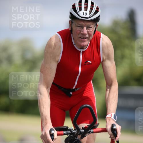 16.06.2024 - 26. Vierlanden-Triathlon Jannik Wohlers http://msf.ph/oto/6283761 16.06.2024 11:25:43 Radfahren 19, 568, 591, 604, 629 meine-sportfotos.de