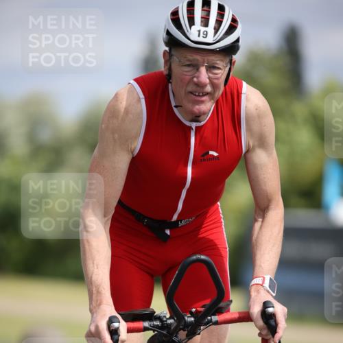 16.06.2024 - 26. Vierlanden-Triathlon Jannik Wohlers http://msf.ph/oto/6283764 16.06.2024 11:25:43 Radfahren 19, 568, 591, 604, 629 meine-sportfotos.de