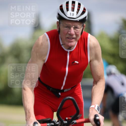 16.06.2024 - 26. Vierlanden-Triathlon Jannik Wohlers http://msf.ph/oto/6283769 16.06.2024 11:25:43 Radfahren 19, 568, 591, 604, 629 meine-sportfotos.de