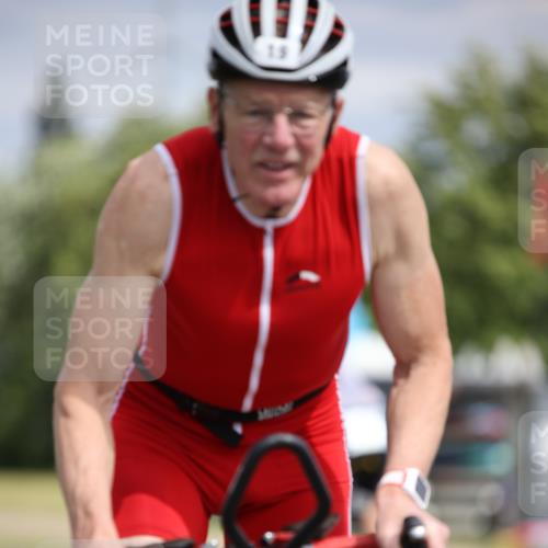 16.06.2024 - 26. Vierlanden-Triathlon Jannik Wohlers http://msf.ph/oto/6283772 16.06.2024 11:25:44 Radfahren 19, 568, 591, 604, 629 meine-sportfotos.de