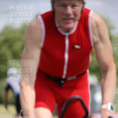 16.06.2024 - 26. Vierlanden-Triathlon Jannik Wohlers http://msf.ph/oto/6283779 16.06.2024 11:25:44 Radfahren 19, 568, 591, 604, 629 meine-sportfotos.de