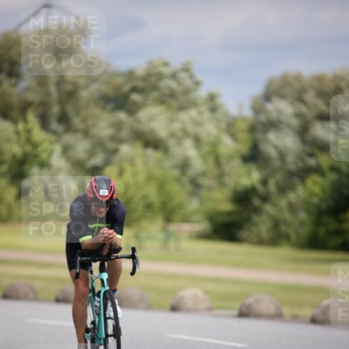 16.06.2024 - 26. Vierlanden-Triathlon Jannik Wohlers http://msf.ph/oto/6283801 16.06.2024 11:25:47 Radfahren 19, 20, 479, 591, 604, 629 meine-sportfotos.de