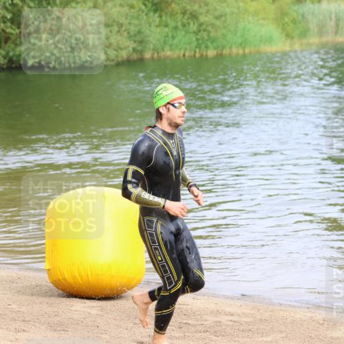 16.06.2024 - 26. Vierlanden-Triathlon Strokosch-Dieckow http://msf.ph/oto/6283835 16.06.2024 09:08:32 Schwimmen  meine-sportfotos.de